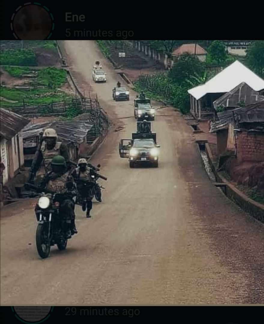 nobleejeh1's tweet photo. Bandits Vs Soldiers.
Herdsmen Vs Soldiers.
IPod Vs Soldiers.
Unknown Gunmen Vs Soldiers.
Even Civilians Vs Soldiers.
The military isn't your Enemy, they are our Brothers &amp; sisters.
How can they protect you when they don't even know who is with them or Against them 

#SupportThem https://t.co/CFNE3DpRG7