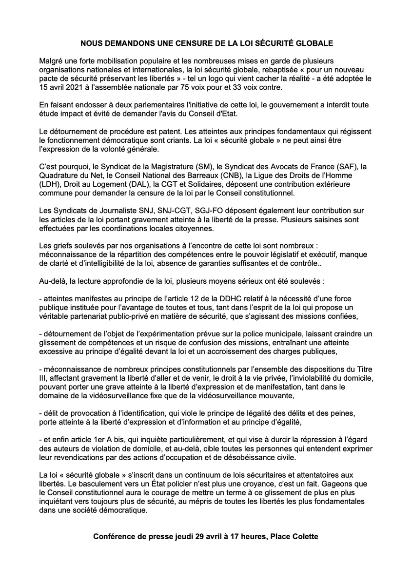 LDH_Fr's tweet photo. La#LoiSécuritéFlobale s’inscrit dans un continuum de lois sécuritaires &amp; attentatoires aux libertés. Le basculement vers un Etat policier n’est plus une croyance, c’est un fait. Gageons que le @Conseil_constit aura le courage de mettre un terme à ce glissement de +en +inquiétant. https://t.co/KC9vIBtMhk