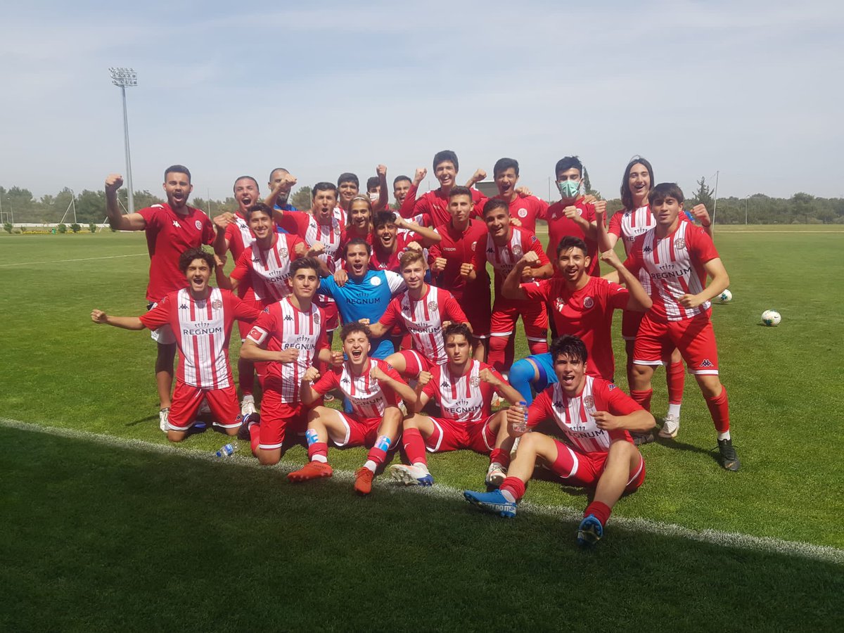 +3🤌🏾🤌🏾❤️🤍