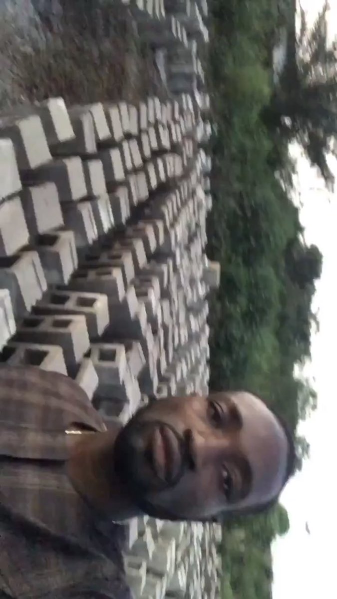 OJO_live's tweet image. Oya let’s do a business thread to gain costumers I’d go first, so I have 3 business BLOCK INDUSTRY, GAS SHOP and a RESTAURANT #businessthread