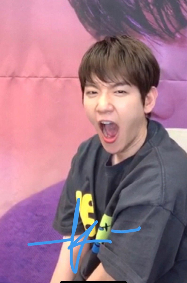 CHANHYUNEE 🍒 tweet media