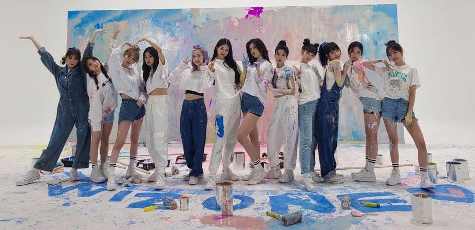 have you ever          have you ever seen
seen anything?            this color?