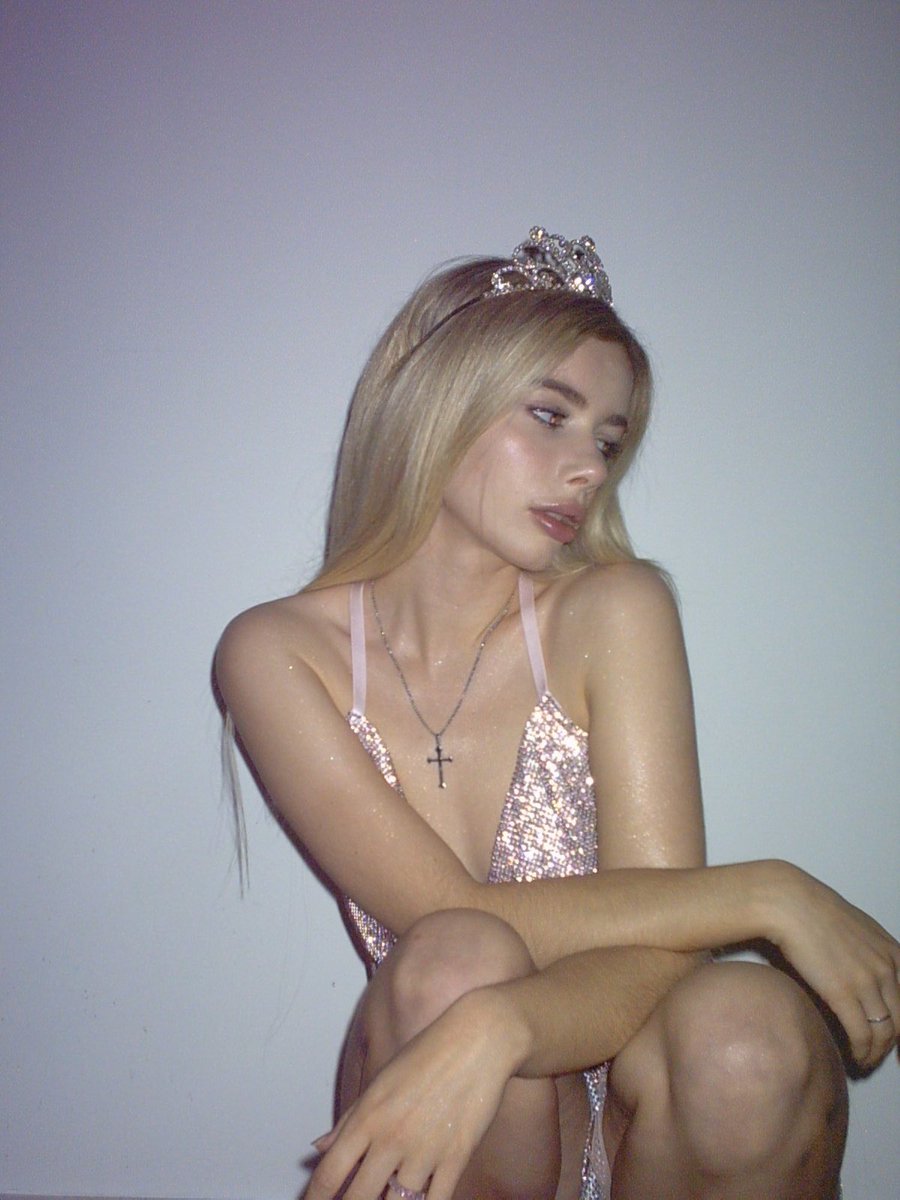 pixiejoanna tweet picture