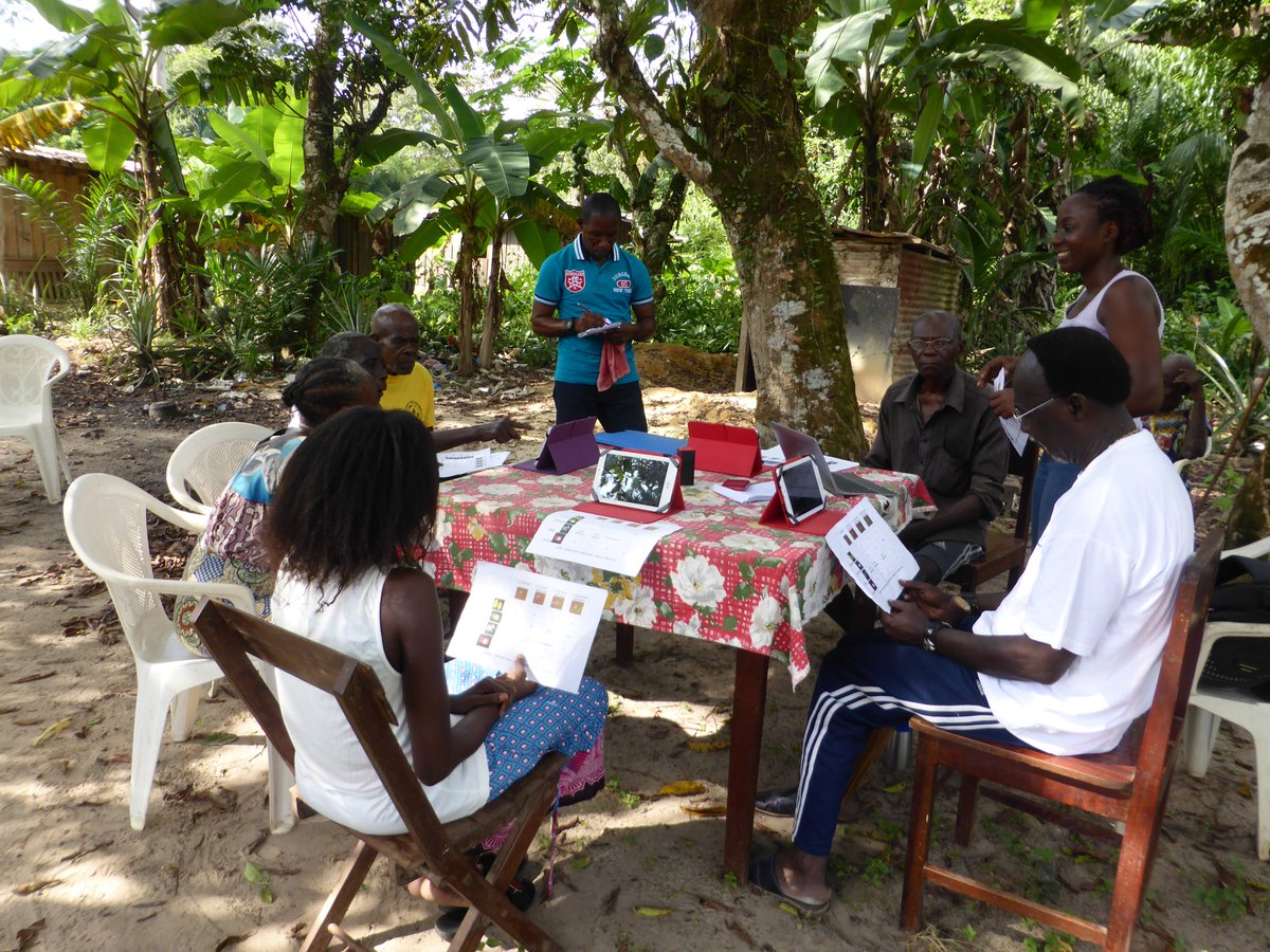 SarobidyRakoto's tweet image. Thrilled to share our paper using a novel interactive game to study farmer responses to conflict interventions such as support for deterrent methods and innovative economic instruments. ecologyandsociety.org/vol26/iss2/art… #ConFooBio @ERC_Research @ecologyandsociety1 1/10