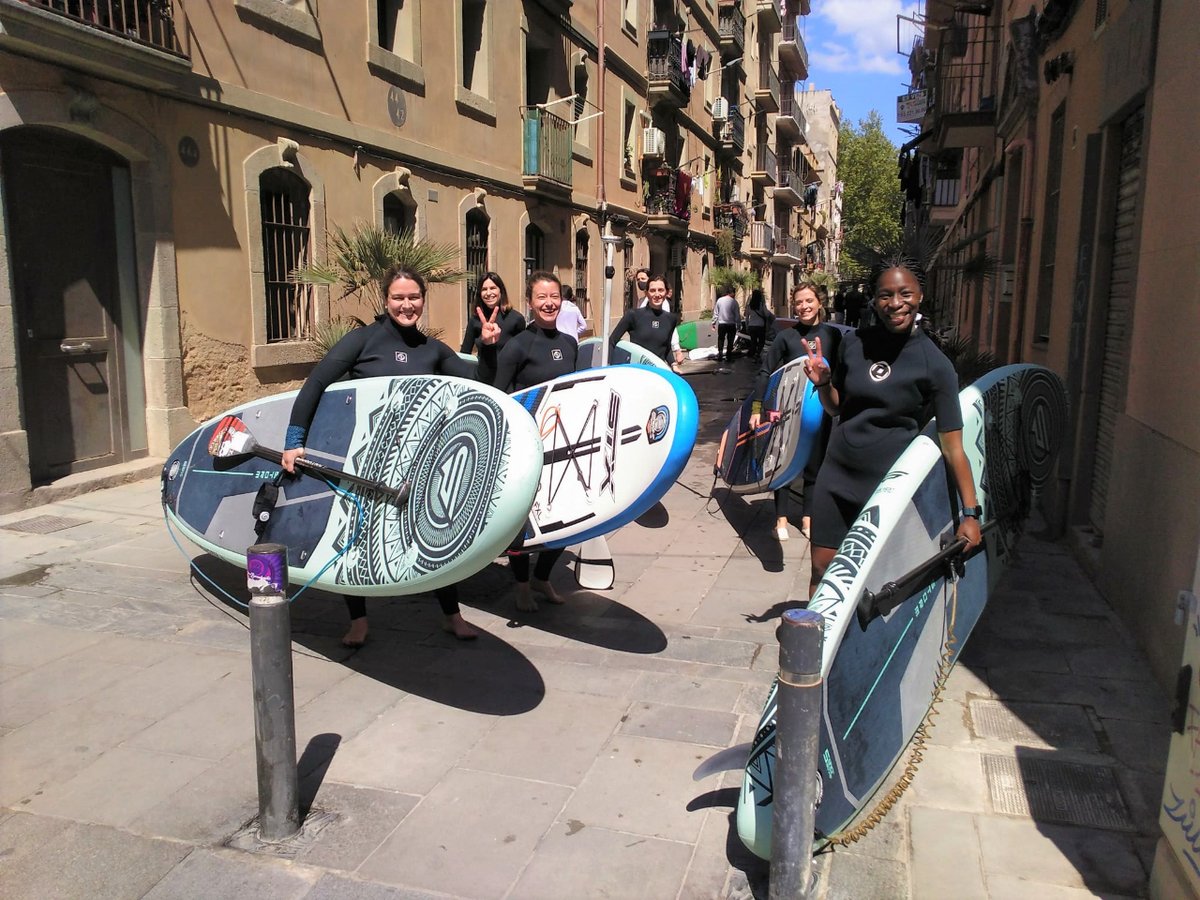 MOLOKAISUP's tweet photo. 🏄‍♂️💙👯‍♀️No te pierdas la oportunidad de remar un rato con tus amigos y disfrutar del mar sobre la tabla 👯‍♀️💙🏄‍♂️
.
.
.
.
.
Para más información ingresa al siguiente link: https://t.co/HUZRcqstsM 

#Barcelona #SUP #Barceloneta #Summer #MolokaiSupCenter #Vibes https://t.co/mduyIyQhi8