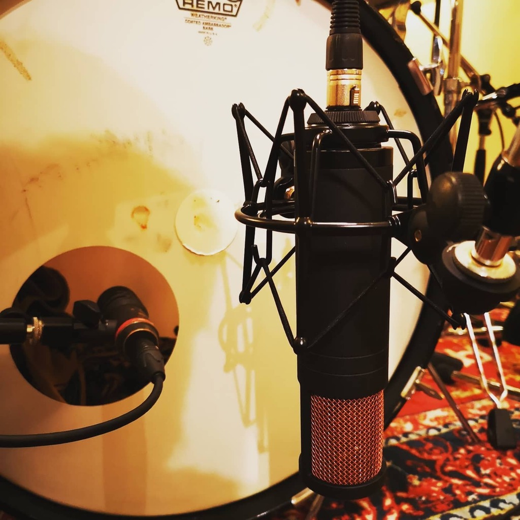 hamamotts's tweet photo. スタジオでドラム録音したの久しぶりな気がする
#recording #ATM25 #EdgeDuo https://t.co/R8rrhVjOJA https://t.co/huUeo3jmO0
