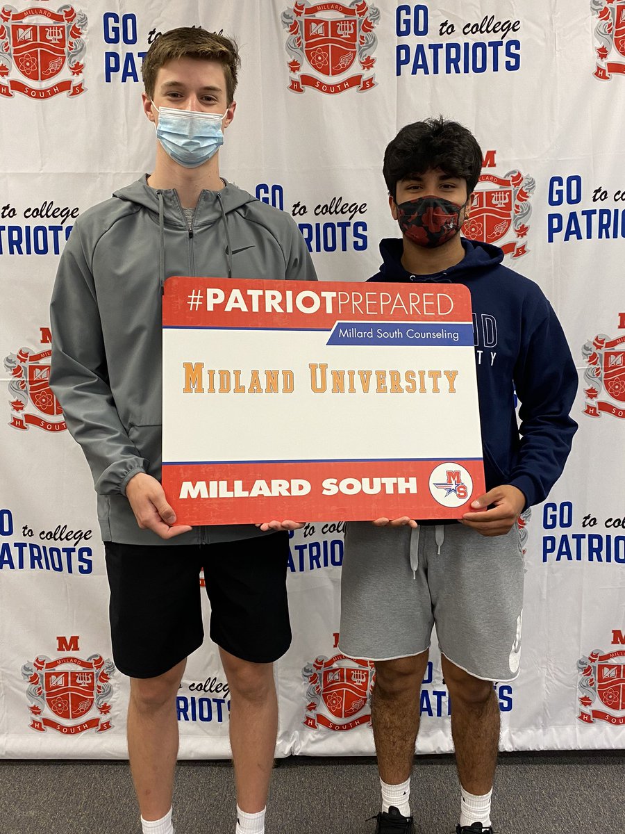MSCounseling's tweet photo. Congratulations to these amazing future @MidlandU Warriors! 🥳 @MSHSactivities @m_south_hs  #CollegeSigningDay https://t.co/AvVRrhDgD1