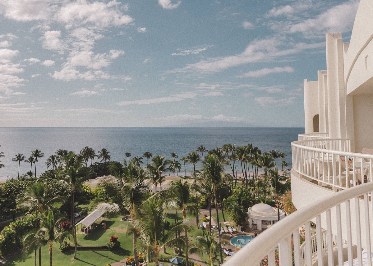 FairmontKeaLani's tweet photo. #Vacation is all about #suiteviews and waking up slow.
.
.
.
#alwayskealani #fairmontkealani #luxurytravel #alohadreaming #allsafeandwell #fairmonthotels https://t.co/xHrTFvVpA8