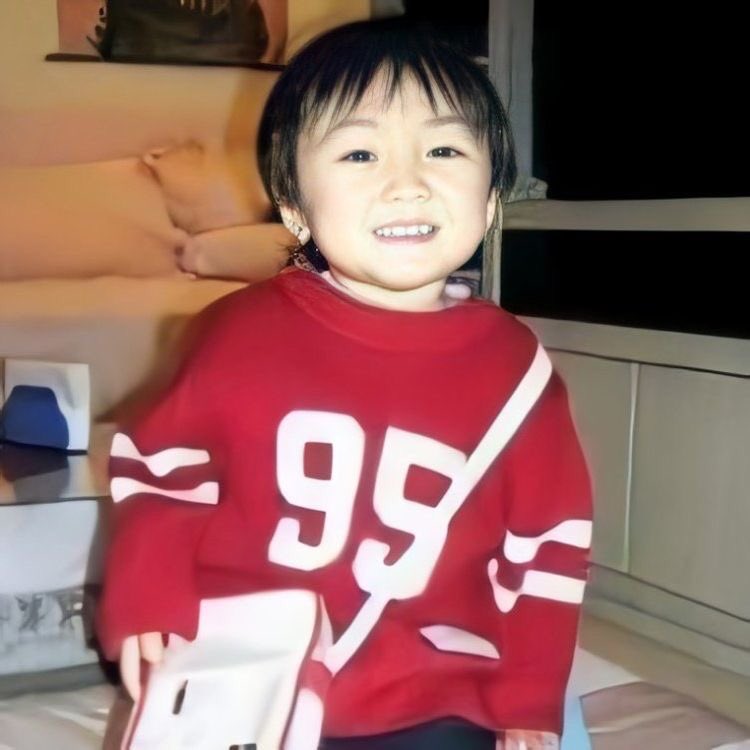 tinyjaypics's tweet photo. the same smile :( https://t.co/fVjnjUjLAV