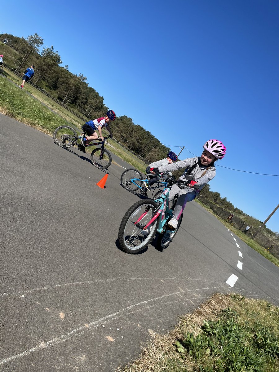 It’s Bank Holiday weekend and we are back at Pembrey this Sunday!!!

Sunday 2nd May

10am - 11:15am Little ones / Beginners
10am - 12pm Intermediate / Advanced Riders

Come and join us, we promise you will love it!!!!🚴‍♀️🚴‍♀️🚴‍♀️

Please comment below or message to book a place!!!!😃😃