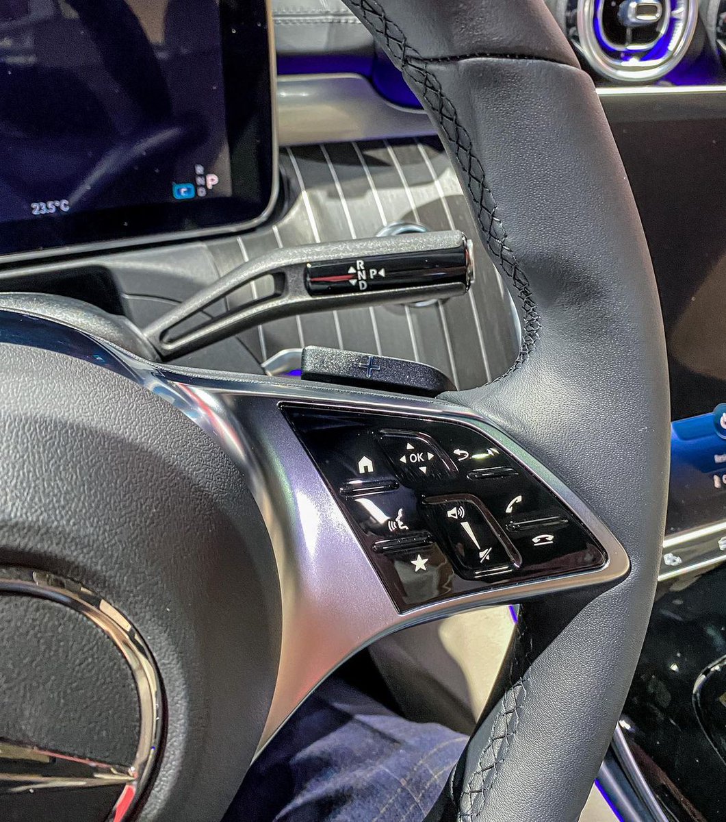 mbmaybachfans's tweet photo. What do you think about new C-Class interior? I think the new interior better than W205 interior.
πΈ: @MrBenz63
#mercedesbenz #mercedesamg #w205 #c63s #c63samg #c63 #c63amg #c63sestate #c63wagon #mercedesbenzmaybachfans #cclass #ccoupe #c43cabriolet #c43amg #c43coupe #w206 https://t.co/1juqgPsbdO
