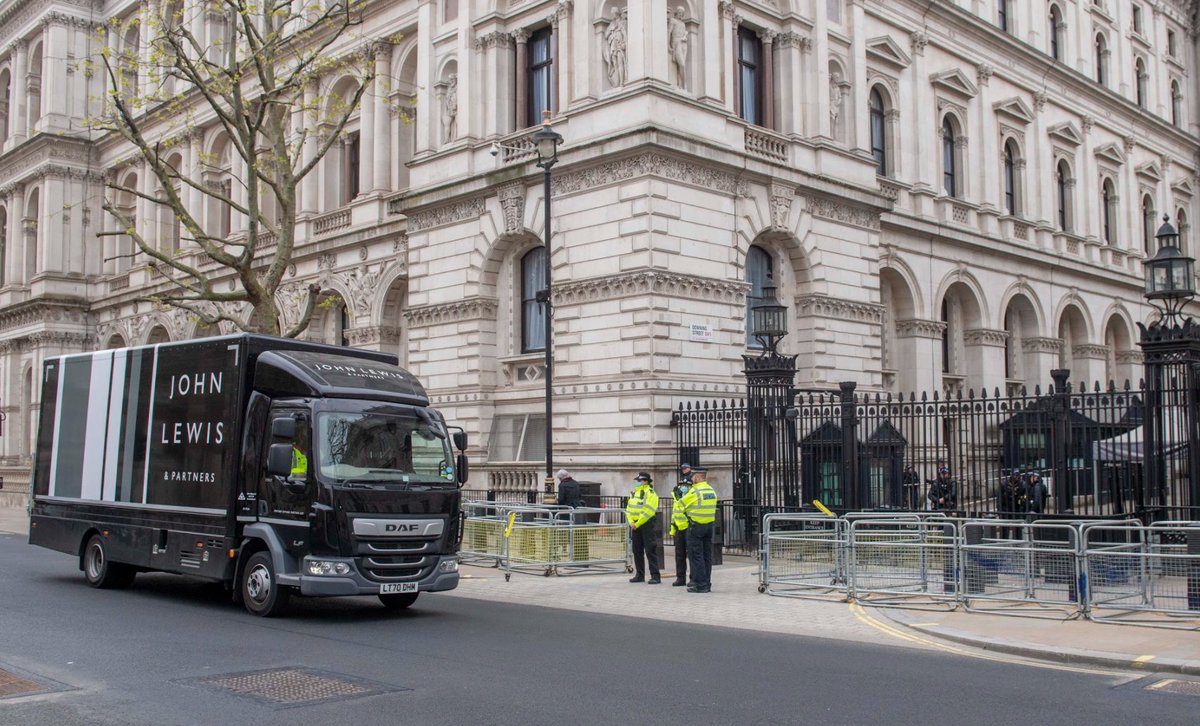 JohnLewisRetail's tweet image. Good thing we have a recycling service for old pre-loved furniture 🛋🚫👋