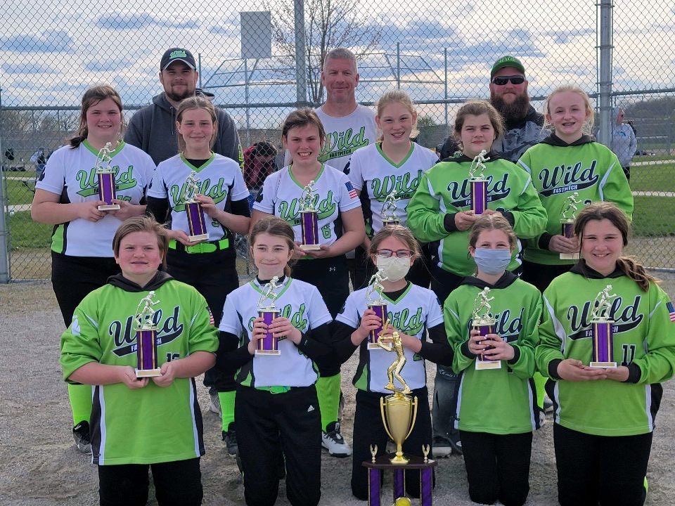 LivoniaWild's tweet photo. 12U-Lopez wins Spring Fling Tournament in Monroe April 17-18th!  Congrats ladies, coaches, and parents/fans!  #gowild #swagonsunday https://t.co/UhGVj7kXzU
