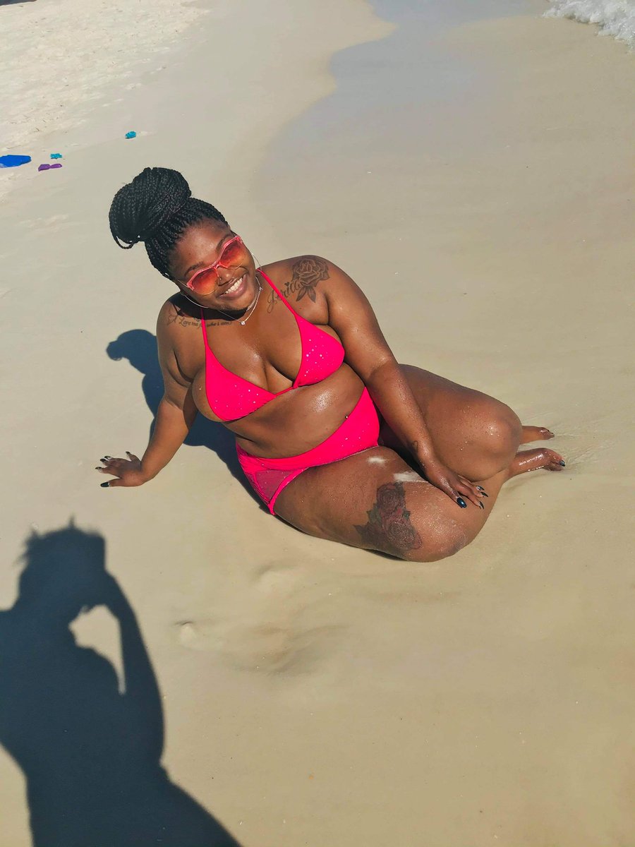 walton_jerica's tweet photo. Wednesday right 🥳😍💕 https://t.co/A4rFjlbhyY