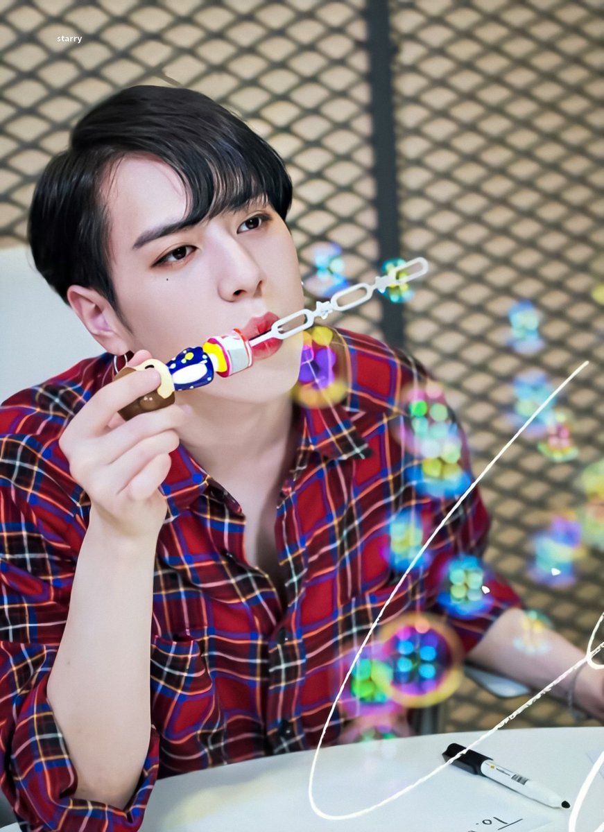 CutePeope's tweet photo. Yugyeom te amo #Yugyeomislove #YugyeomBebé @yugyeom #Yugyeom  #YuGyeomislive 💚💚💚💚 #Ahgase https://t.co/Ggfo5JrNJO