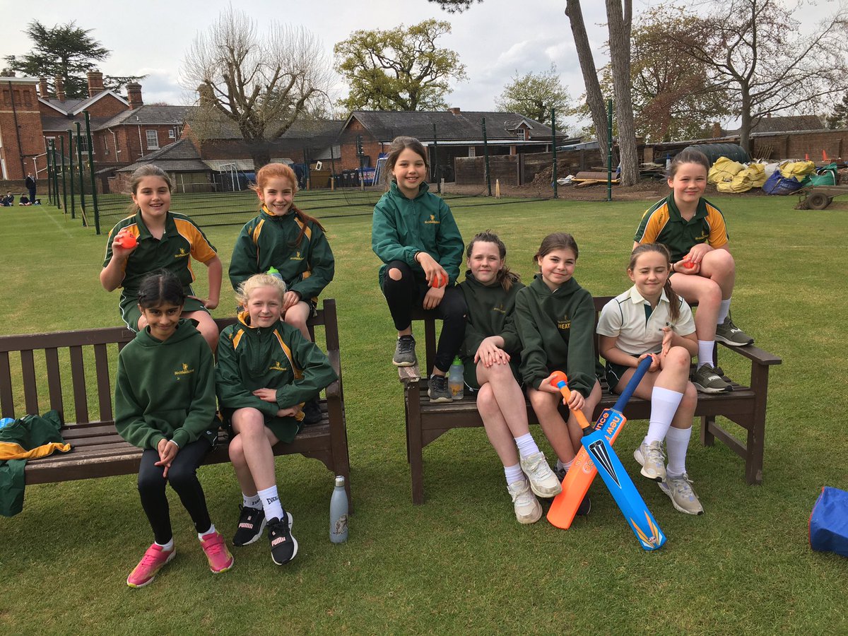 BirchfieldSport's tweet photo. Cracking afternoon of cricket at @PrestfeldeSport - our girls learnt a great deal and had lots of fun. Cricket was the clear winner! Thanks for having us @prestfelde #birchfieldschoolsport https://t.co/WcdZdfTk9h