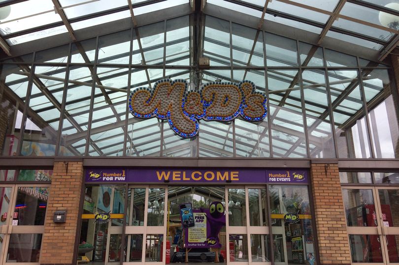 Robert Mitchell tweet media