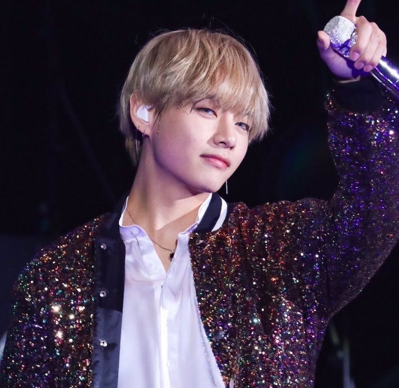 blonde taehyung - a beautiful thread: