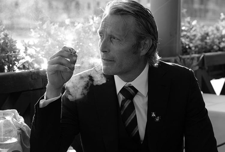 okay for reasons I’m doing a  #MadsMikkelsen thread with Lana Del Rey vibes pls feel free to extend it  caution  this prolly hits right in the feels somehow Nigel gives me all the perfect vibes for it lmao  #darkx13xheartthreads  https://twitter.com/darkx13xheart/status/1387356873544847360