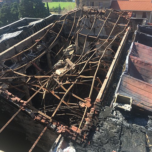 UCTLibrary's tweet photo. If you have time to volunteer to move vulnerable material, wish to make a financial donation, or offer your messages of support or memories, visit https://t.co/REWUDa5y1A to see how you can play a part in rebuilding Jagger Library. #UCTWillRiseAgain #JaggerLibrarySalvage #uctfire https://t.co/A2HRlBpxYY