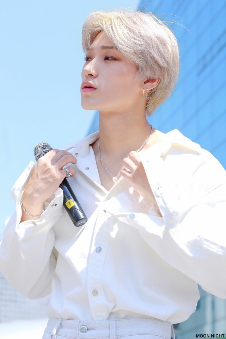 choi san as a model; a thread...  #ATEEZ  #SAN  #산  #에이티즈  @ATEEZofficial