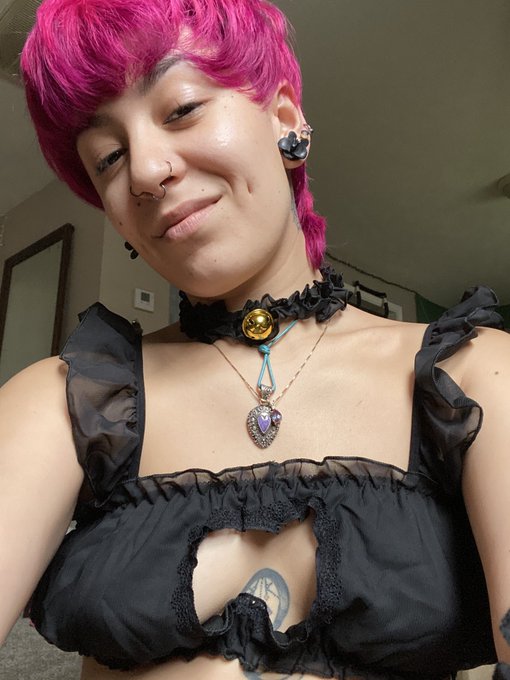 New outfits. Going to flood the feed soon brb   Photo montage https://t.co/mRN91Pi0zk<a href="/tag/pinkhair"class="tags"><span>#pinkhair</span></a><a href="/tag/onlyfri"class="tags"><span>#onlyfri</span></a><a href="/tag/spicya"class="tags"><span>#spicya</span></a><a href="/tag/humorfyp"class="tags"><span>#humorfyp</span></a>