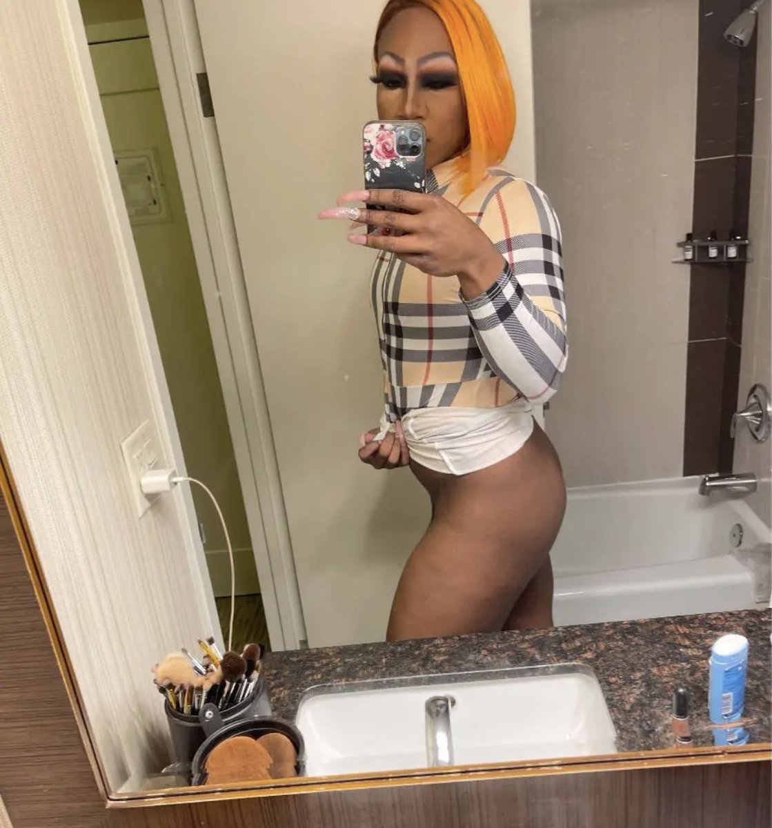 UndaPressureDy's tweet photo. Need sum fun and entertaining any bbc tops free #bbc #chicagofreaks #chicago #link #bbcchicago #chitown #chitownlink #fem #verse #sissy #nonbinary https://t.co/TmcC4inbGC