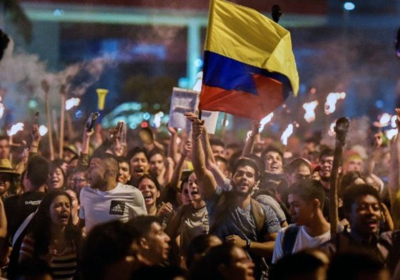 jihyoistas's tweet photo. 🇨🇴 HILO DE HILOS INFORMATIVOS SOBRE LO QUE ESTA PASANDO 🇨🇴

para que les sea mas fácil encontrar y dar rt !!! #28AbrilParoNacional #28Abril #ParoNacional28A #28A #ParoNacional #NoALaReforma https://t.co/AKLyeV2qb6