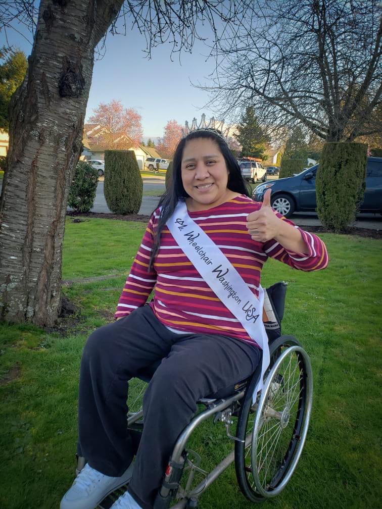 MsWheelchairUSA's tweet photo. Erica Myron, Ms. Wheelchair Washington USA, gives props to Sylvia Longmire, Ms. Wheelchair USA 2016, and talks about how poetry can be empowering on our Facebook page! #MWUSA #MWWAUSA #SCI #MS #DISABILITYPAGEANT #advocate #poetry #rolemodel https://t.co/OKlWInEd1j