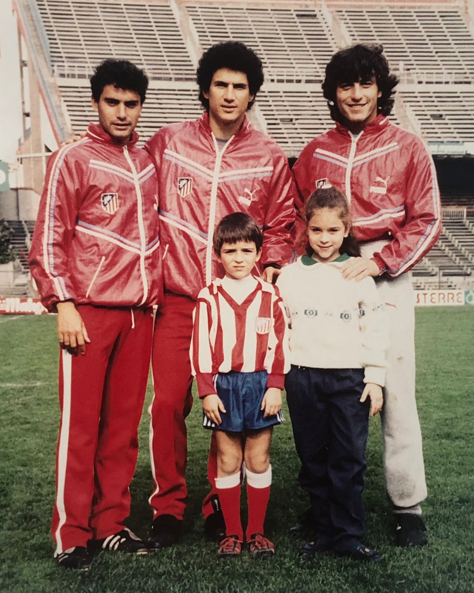 FOTOS HISTORICAS O CHULAS DE FUTBOL - Página 4 E0FDhhvXoAE9im5?format=jpg&name=large