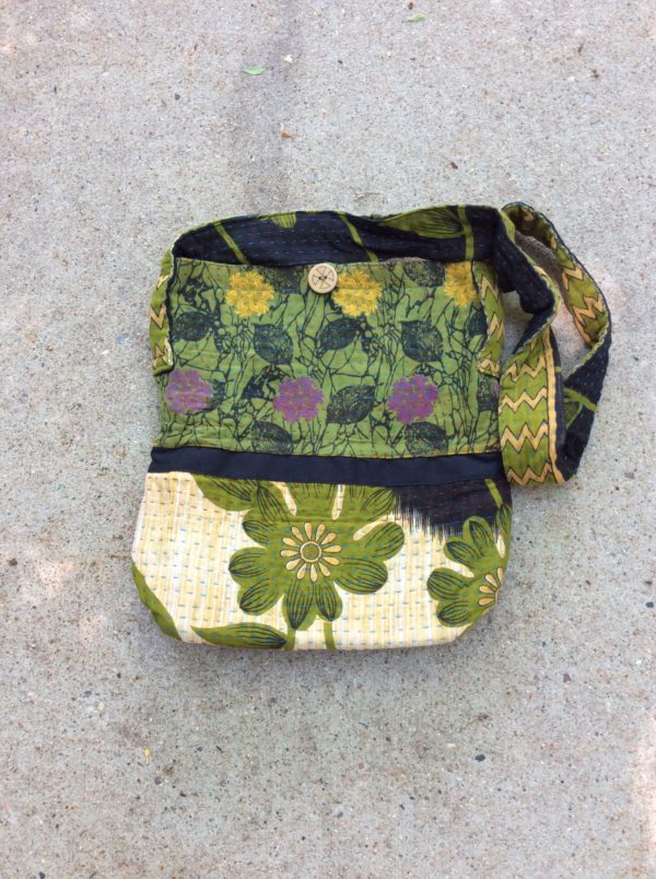 UCOUNTNoCo's tweet photo. The Crossbody Tote--a great accessory for your casual outing. Hand-quilted, an inside zippered pocket, an inside pouch pocket. A wide strap so you can wear your eye-catching tote with comfort all day!
https://t.co/mDi1xQ7YJ9
#caringbeyondsales #freedomsupplychain #UCOUNTiamhere https://t.co/tmiWTpJ66q