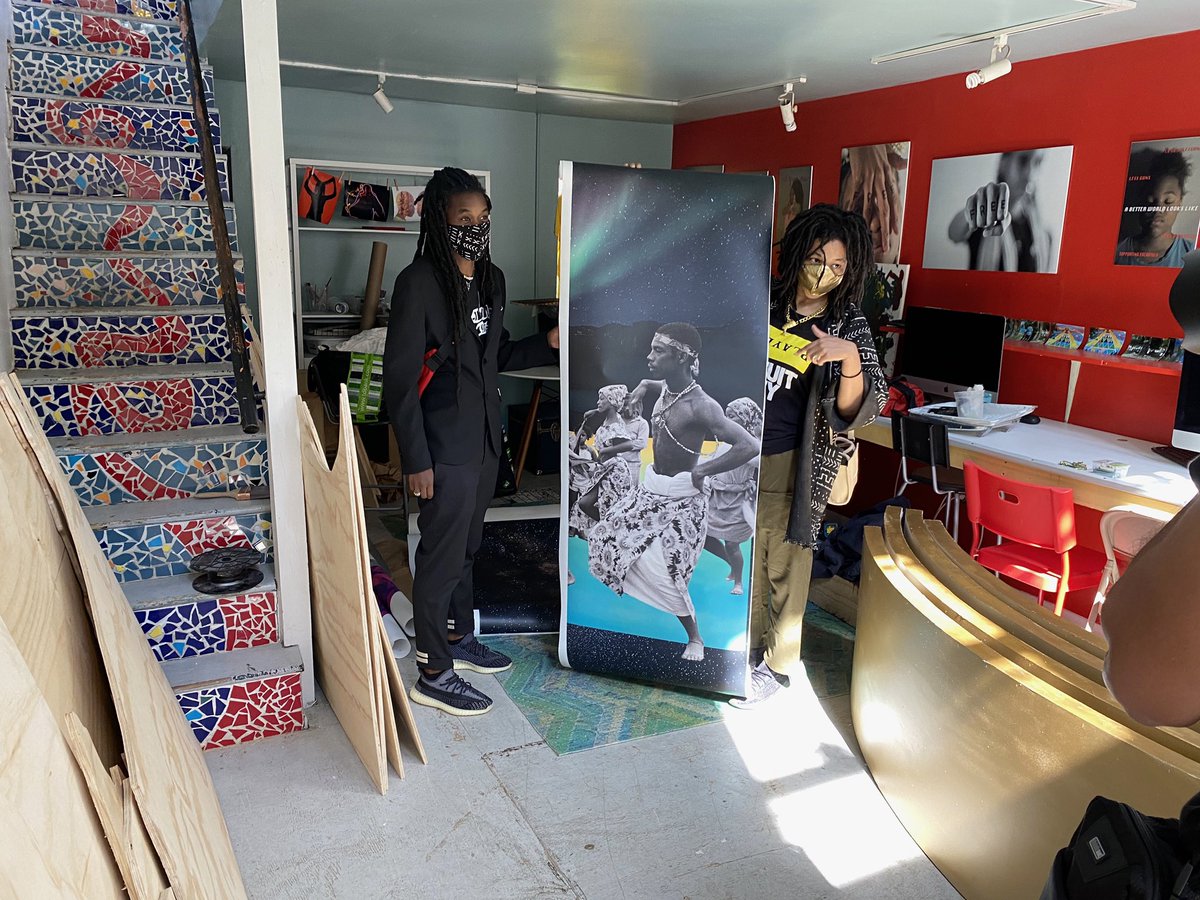 Villagephilly's tweet photo. What is your staying power in your neighborhood?

📸Behind the scenes of #StayingPower exhibition install. Outdoor art exhibition and program series opens this Saturday, May 1st.

Learn more at 
https://t.co/3ApZ3zuOnO

#TheVillagePhilly
#MonumentLab #FairhillHartranft https://t.co/8yTECMjr37