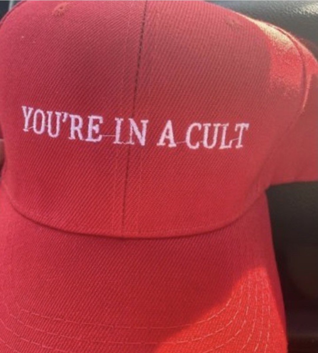 😂😂😂😂😂where can I get this hat????