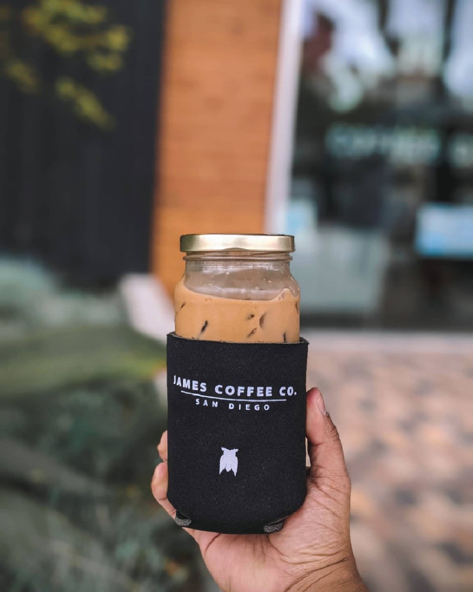 SamuelLoera8's tweet photo. One of the best parts of visiting San Diego ☕
#jamescoffee #icedcoffee #teampixel #sandiego https://t.co/w3MUmeR0SH