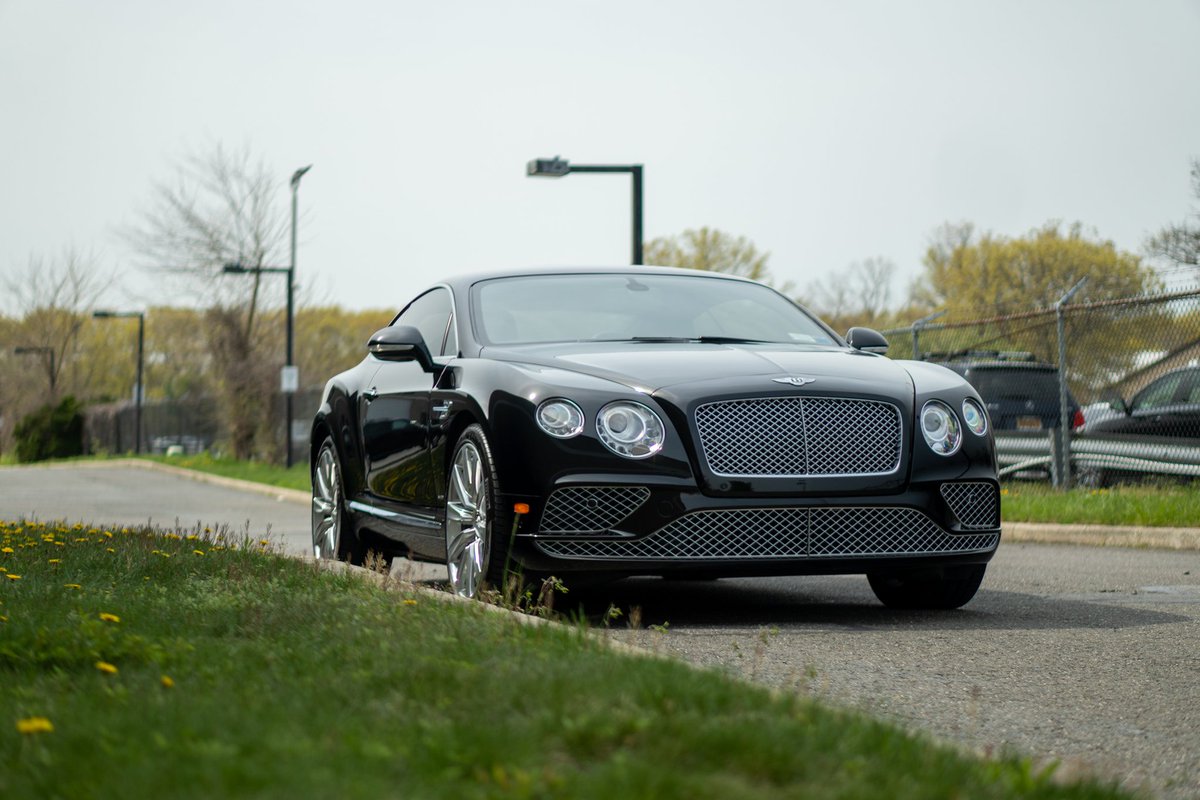 DetailSector's tweet photo. Bentley 2 step polished and ceramic coated the paint, wheels, glass, and interior. #smithtown #stjames #longisland https://t.co/mqxUVBHcCx