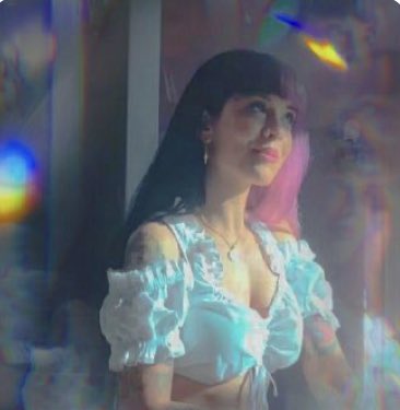 Happy birthday Melanie Martinez I love you so much have a wonderful day <33 