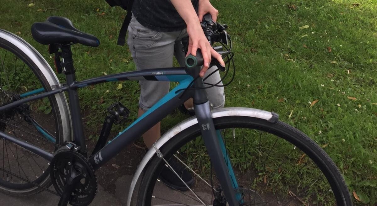 STOLEN early morning from a garden shed on 28/04/21. Model: 13 Intuitive Lambda Womens Hybrid
Primary colors: Silver, gray and blue. 
Please inform if seen or offered for sale. Please RT