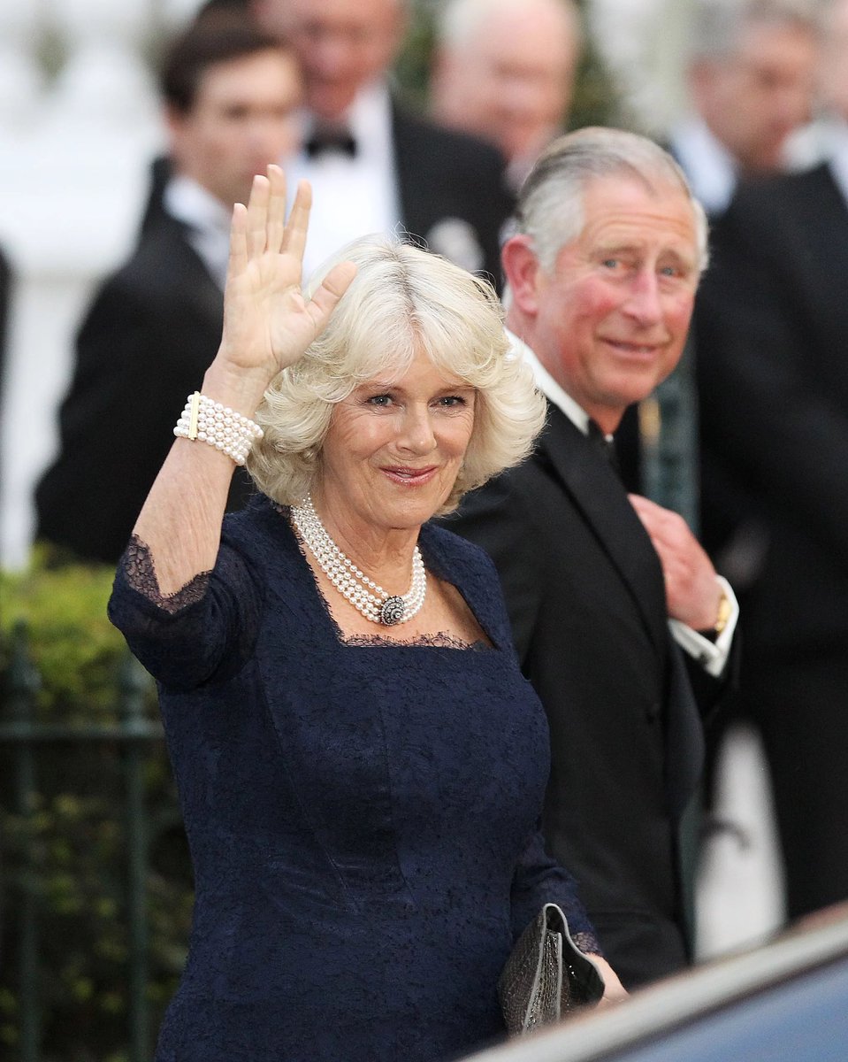 The Duchess of Cornwall didn’t stay for the whole event, which I’m guessing had something to do with why she didn’t go for a full length gown.She looked lovely, a timeless dress, but it was a shame she missed a chance to wear a gown!