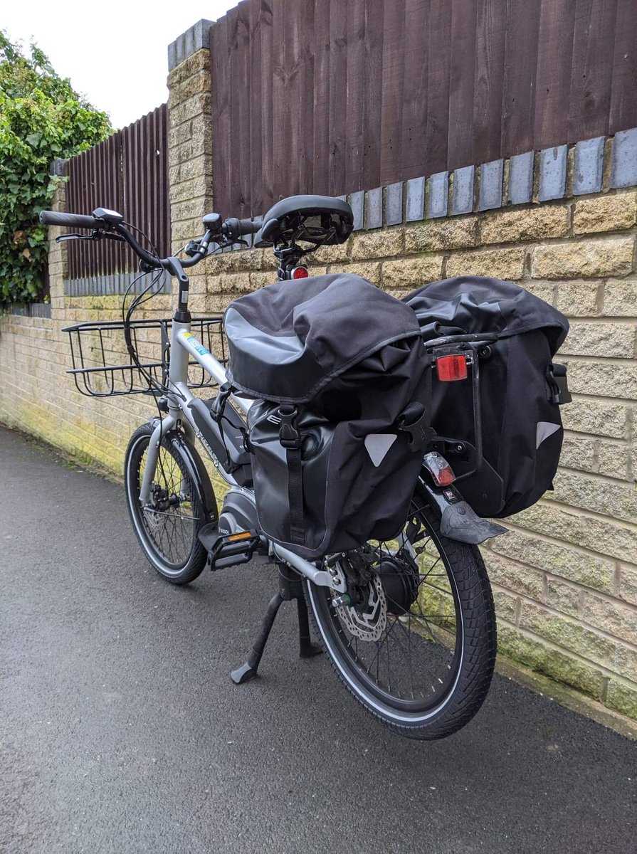 Please keep a lookout for my cargo bike!!! 

STOLEN: our lovely Orbea Katu-e cargo bike has been taken while I was working at a house in the S2 area. I'm absolutely gutted. Please keep an eye out and share.

#sheffield #sheffieldissuper #southyorkshire #stolenbike #biketheft