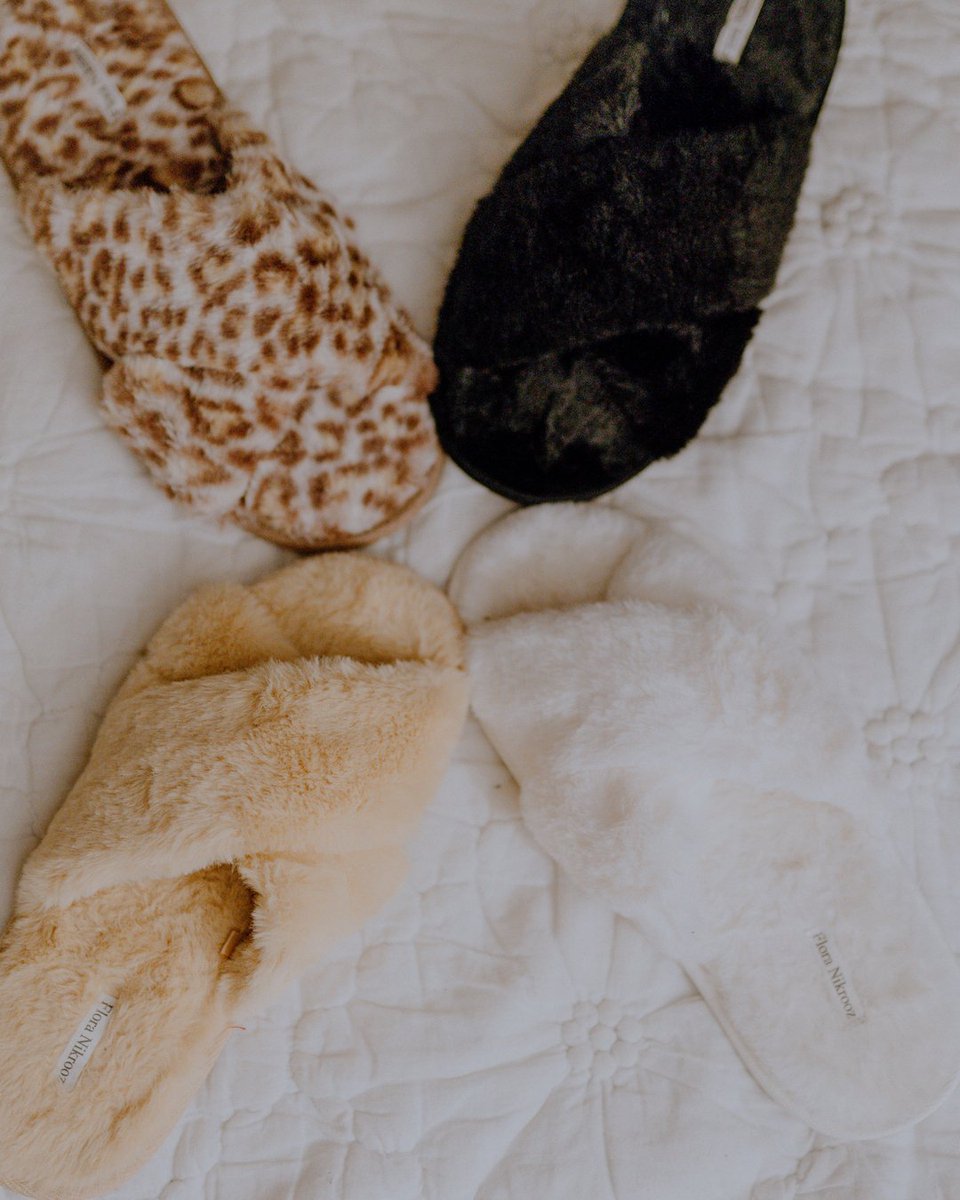 HIntimates's tweet image. did you get your gift for mom yet? 🎁shop by friday @ midnight to deliver in time! gift guide @ link in bio.