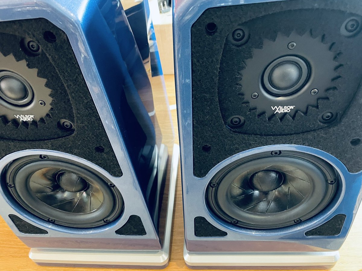 Midlandaudiox's tweet photo. So happy to have our @wilson.audio #tunetot in gorgeous #estorilblue limited edition in celebration of @absolute_sounds being the best distributor in 2020 @midlandaudiox only available for a short period #belbroughton #worcestershire #madeinsaltlakecityutah https://t.co/1nTfwRJhlA