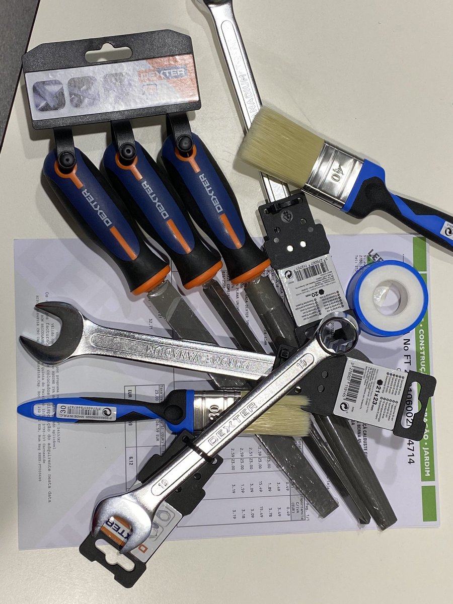 drtranfield's tweet photo. Sometimes tomorrowโs experiment begins with an evening trip to the hardware store and some new tools. Success! We are all set for a freezing run tomorrow @IGCiencia in the #igcemf! #insideIGC https://t.co/rR427VqoGD