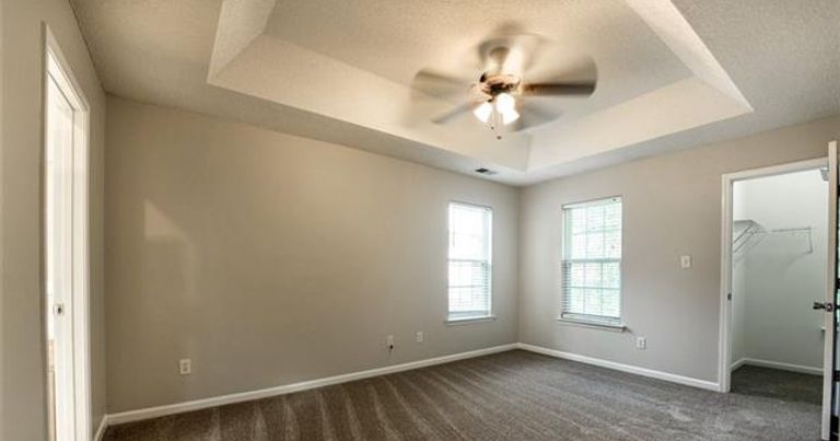 HomeUnion's tweet photo. ~$3,132 ANNUAL CASHFLOW w/ 6.4% annual appreciation 
Asking $275K, w/ #rentalincome est @ $1,650/mo

3305 PASSOUR RIDGE LANE, Charlotte, NC 28269
More info at https://t.co/rxEQhZxNdu  

#WealthCreation #RealEstateInvestors #HOTproperty #RealEstate #RealEstateInvesting #LifeGoals https://t.co/q8C1zDD5cS