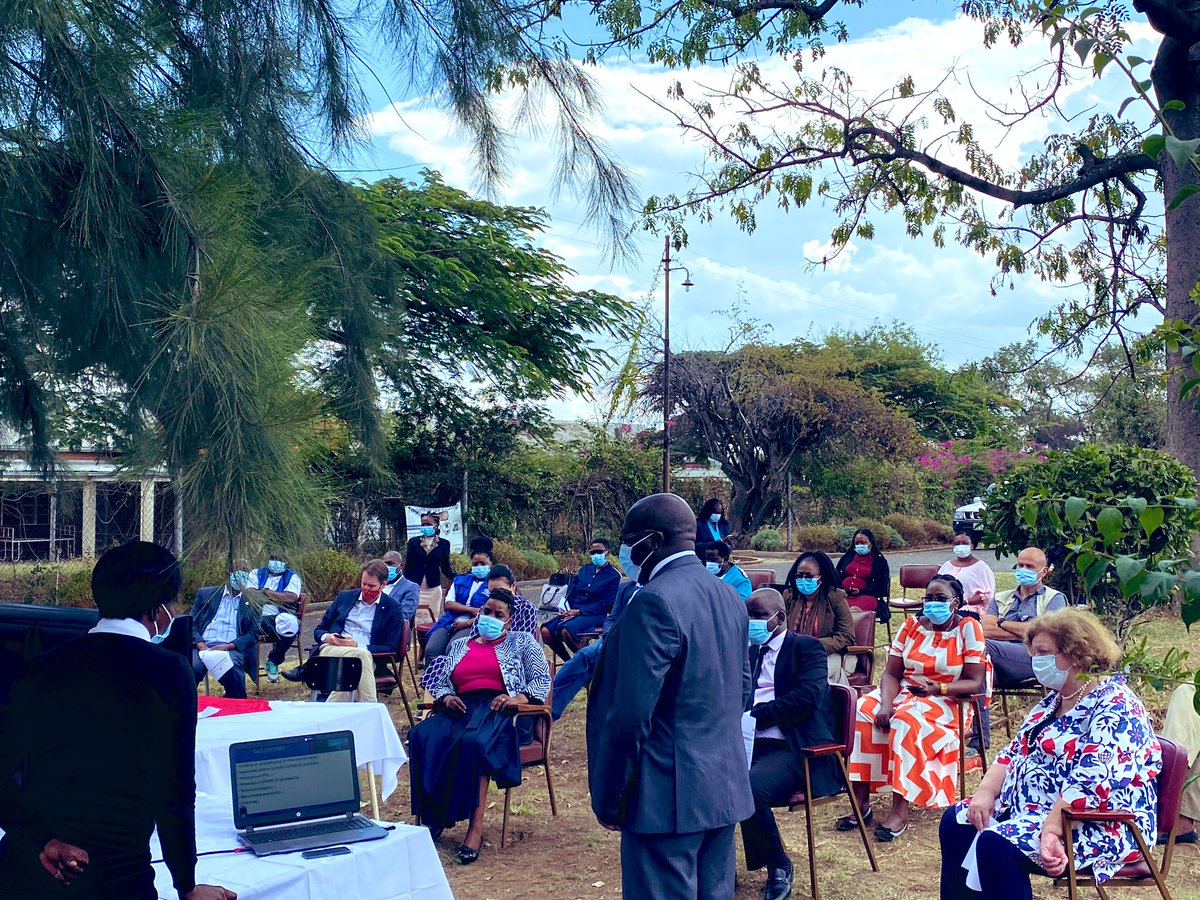 UNZimbabwe's tweet photo. #UNRC @Ribeiro6Maria &amp; @UNZimbabwe team met w/management and staff of Thorngrove infectious disease hospital. @WHO_Zimbabwe supported #COVID19 response facility &amp; capacity to continue delivering essential health services were chief among many #UN assistance #SDG3 https://t.co/b6diuwOAEA
