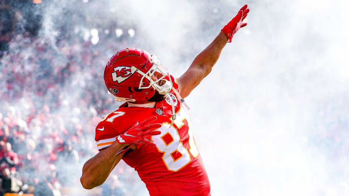 MV_Gossa's tweet photo. Denver fans as a wise man once said “YOU GOTTA FIGHT FOR YOUR RIGHT.. TO PARTTTTY”.  And that’s the exact mentality we though about when bringing in your newest bronco Travis Kelce. We also got Fenton to help out. We are sad to see fant darby and Chubb go but it is #PartyTime🎉 https://t.co/o5zZaTTNXM