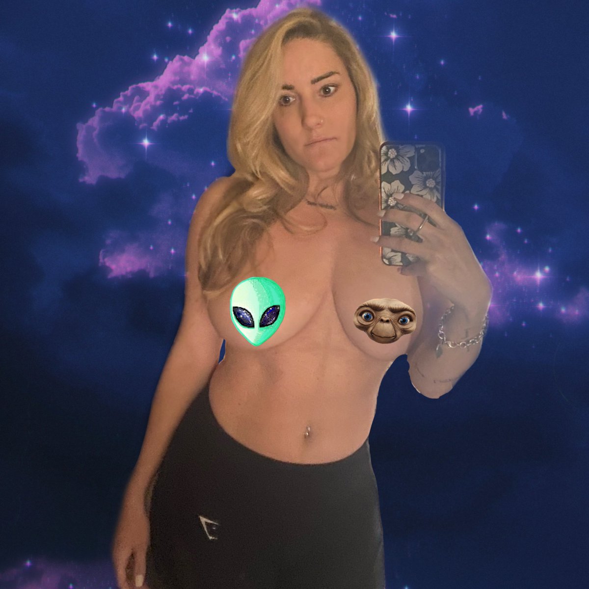 Adrienne Airhart Helberg على X: Some girls pretend to be into football; I  pretend to be into this reality. Anyone else zone out on DMT memories of  elves while taking thot content?