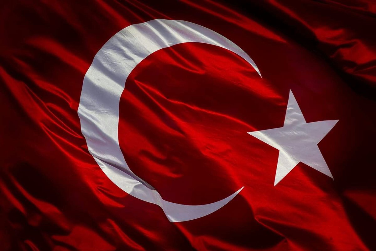 Pençe-Yıldırım Harekâtı bölgesindeki üssümüze hain terör örgütü PKK'nın saldırısı sonucu kahraman askerimiz Hüsamettin Gökçe şehit olmuş, iki askerimizin yaralanmıştır. 

Şehidimize Allah'tan rahmet, yaralı askerlerimize acil şifalar diliyorum. 🇹🇷