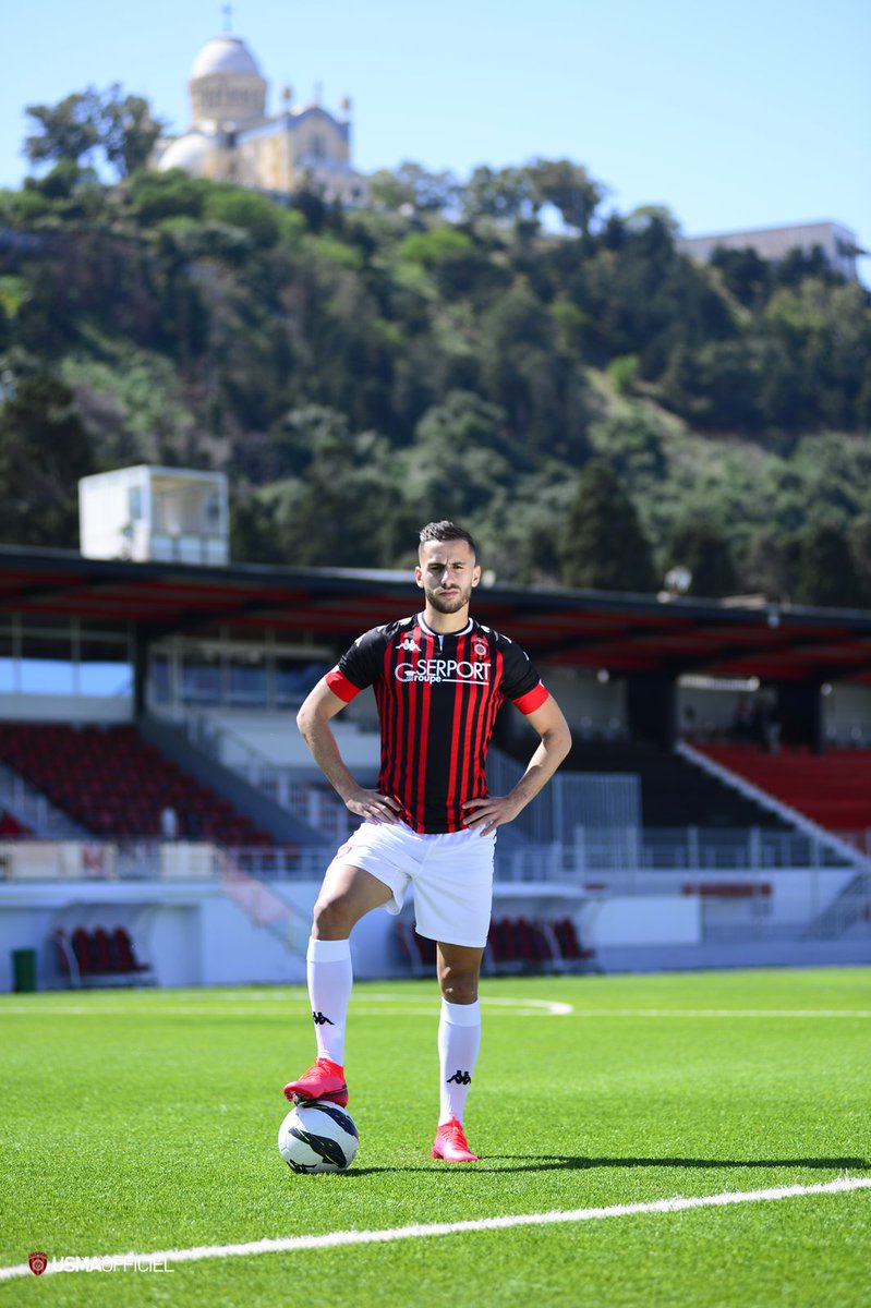 USMAofficiel's tweet photo. صور القميص الرسمي 2020/2021

#Kappa4USMA #Kappasport
#Allezlesrouges #weareunited 🔴⚫ https://t.co/ECTBbmGVdz