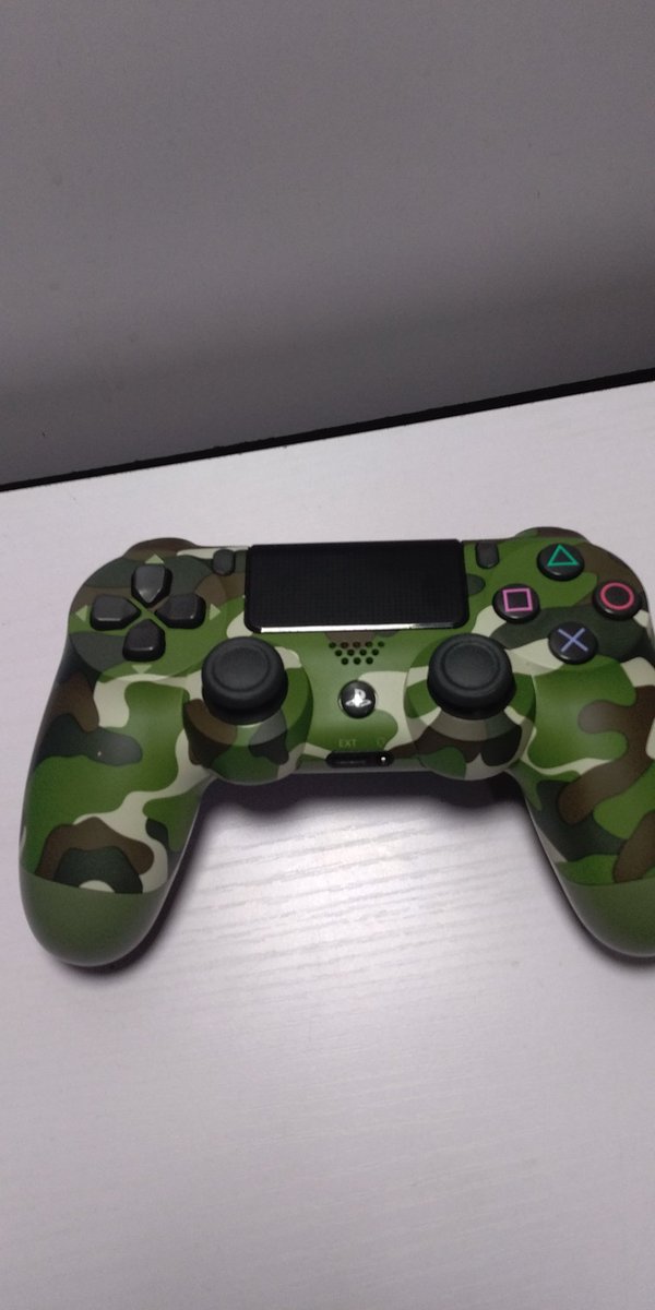 Diamond_gadgets's tweet photo. Hello, 
I sell Laptop 
I sell Samsung Devices
I sell games and pads
I sell iphones and headset
Help me retweet, my customers might be on your TL ❤️ 🙏 
#davido #yomifabiyi PlayStation 4 https://t.co/iWqrfXRn7Q