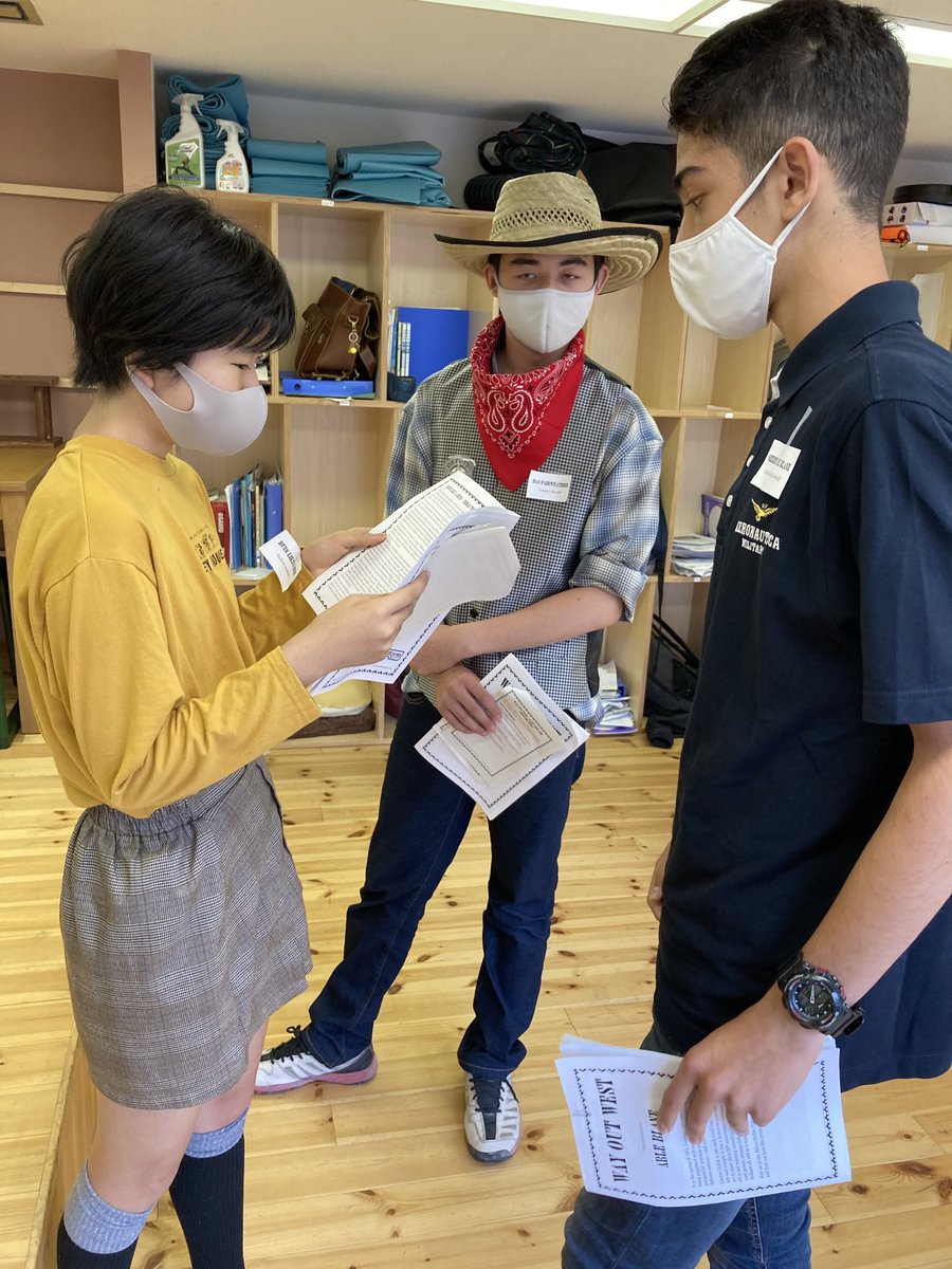 MSTokyoEucalyp's tweet photo. How do #MSTeucalyptus students respond to the SoE cancelling a hike in Chiba? Hold a Wild West Murder Mystery instead! #WeAreMST #MSTfun #Resiliency https://t.co/fkjva0M2dO